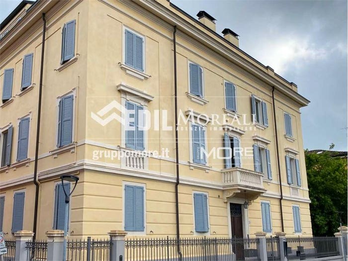 Appartamento con 5 locali in vendita in Via Carlo Zucchi, Sacca Stazione, Modena