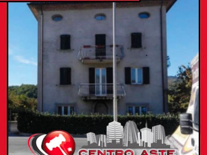 Appartamento quadrilocale in vendita in Via Roma Città di Castello PG Italia, Centro, Città di Castello
