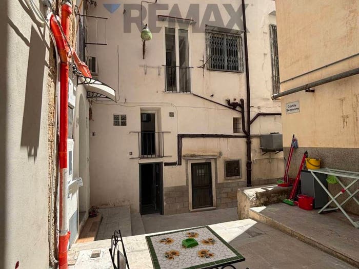 Appartamento con 6 locali in vendita in Castellammare, Palermo