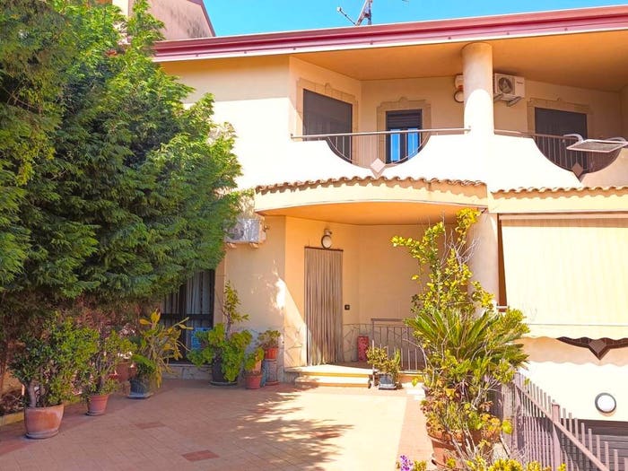 Casa quadrilocale in vendita in Via Carfellà, Settingiano