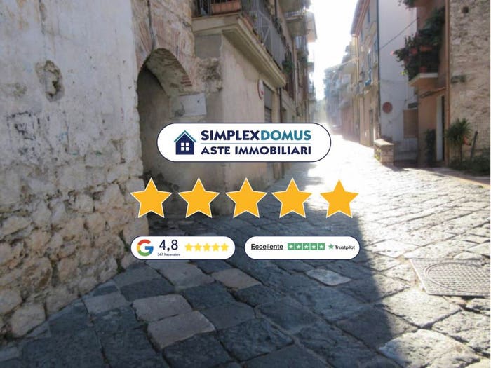 Appartamento con 5 locali in vendita in Via Vico Casale, Centro, Itri
