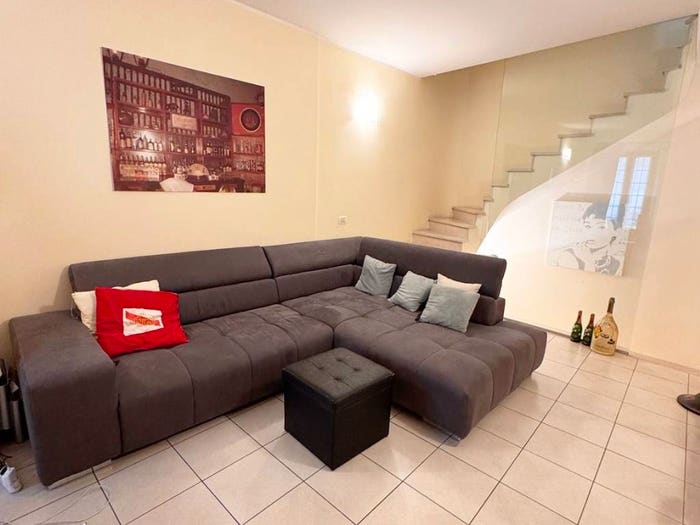 Appartamento trilocale in vendita in Via Elia Capriolo, Loggia Garibaldi, Brescia