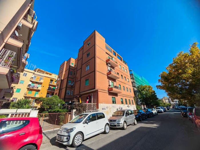 Appartamento trilocale in vendita in Viale del Lido, Ostia Levante, Roma