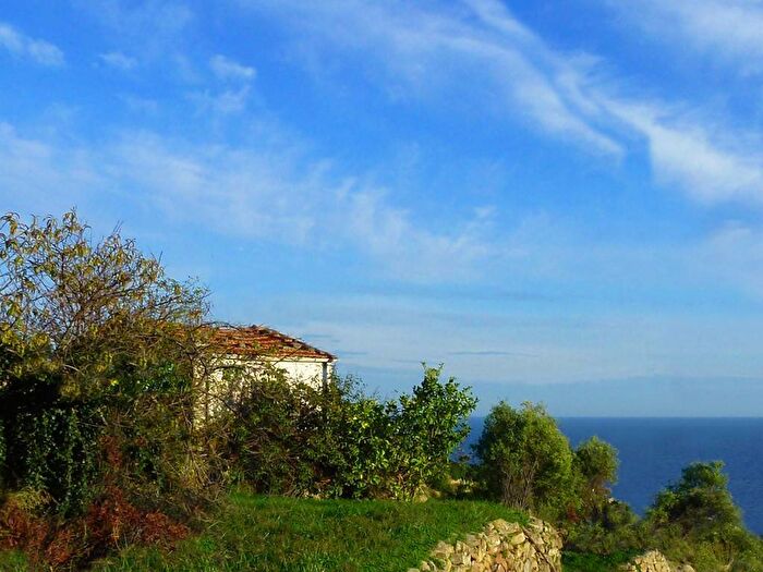 Casa bilocale in vendita in Due Strade, Bordighera
