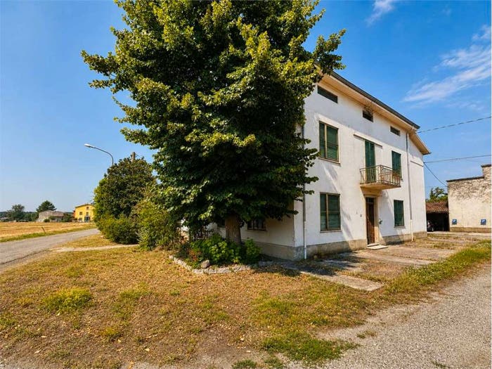Casa con 6 locali in vendita in Valle, San Secondo Parmense