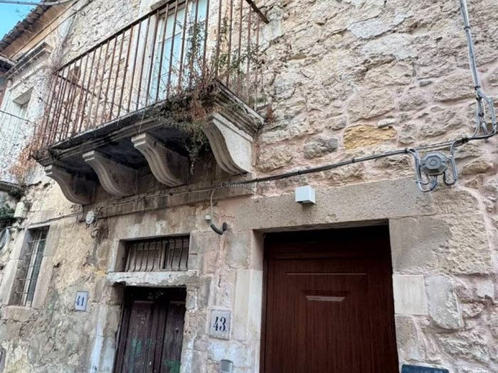 Casa bilocale in vendita in Via Vincenzo Albanese, Modica Bassa, Modica