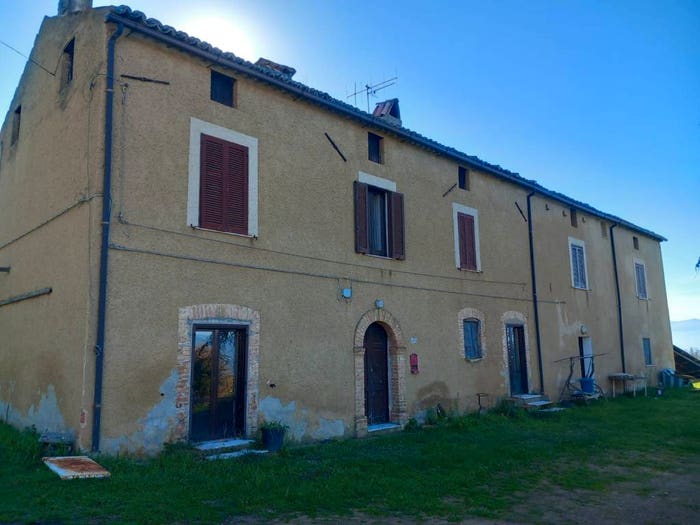 Casa con 6 locali in vendita in Contrada Sovarette Soprane, Rose