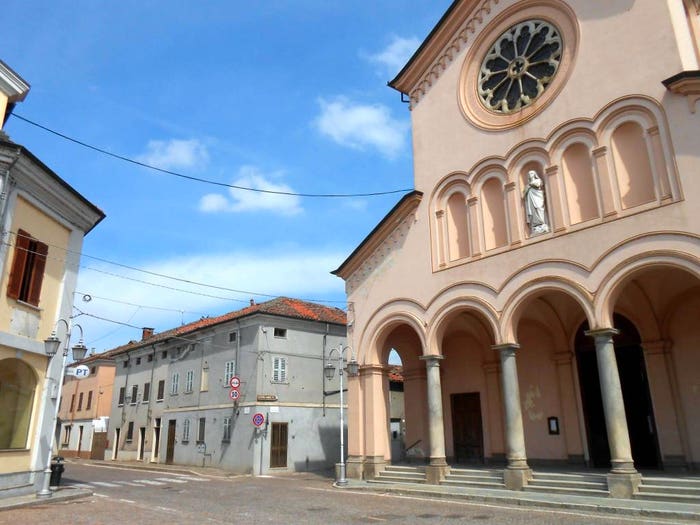 Casa quadrilocale in vendita in Via A F Gianoglio, Desana