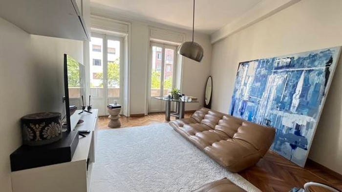 Appartamento quadrilocale in affitto in Viale Regina Giovanna, Porta Venezia, Milano
