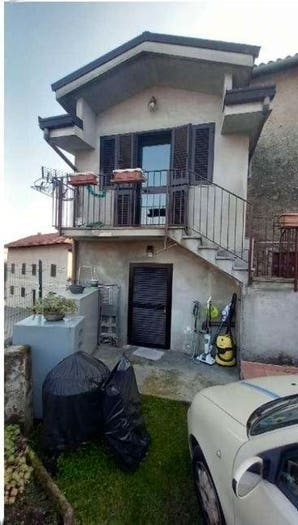 Casa quadrilocale in vendita in Via Ruffinelli, Candia Canavese