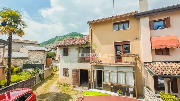 Casa quadrilocale in vendita in Via Francesco De Carli, Centro, Caneva
