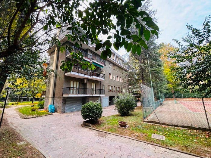 Appartamento con 5 locali in vendita in Via Federico Tesio, San Siro, Milano