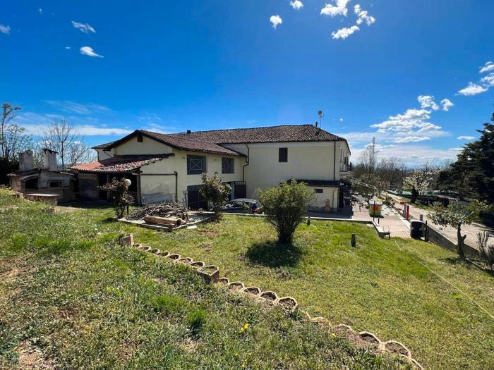 Casa con 5 locali in vendita in Frazione Castiglione, Castiglione, Asti