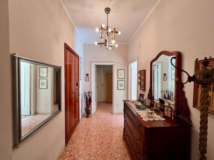 Appartamento con 5 locali in vendita in Via Gibilrossa, Quarto, Genova