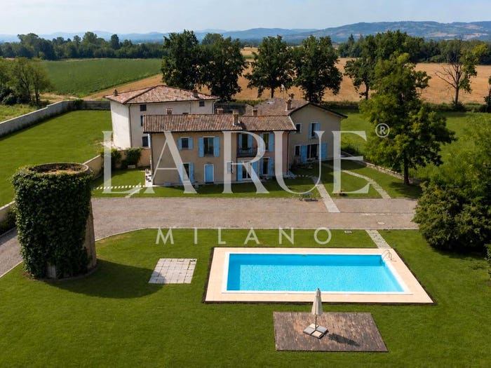 Casa con 6 locali in vendita in Centro, Gazzola