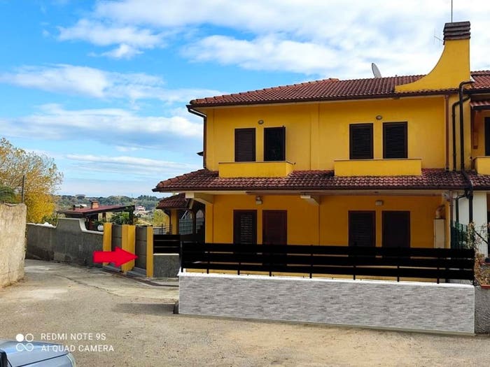 Casa con 6 locali in vendita in Via Formia, Fortuna Corvo, Catanzaro