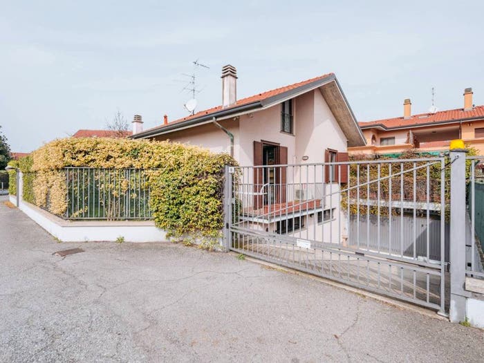 Casa con 5 locali in vendita in Via dei Gelsi, Busnago