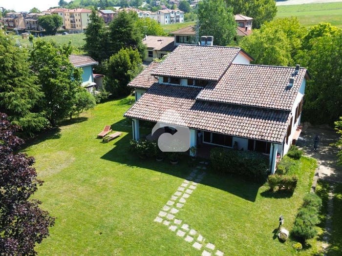 Casa con 6 locali in vendita in Via Aprile, Centro, Lesignano de' Bagni