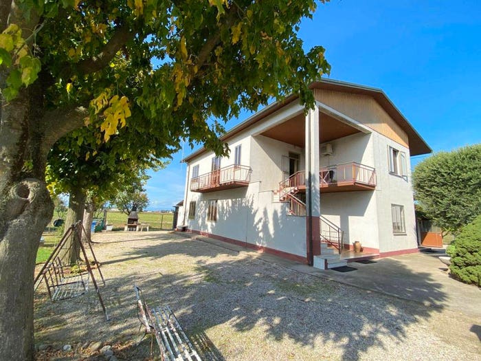 Appartamento con 6 locali in vendita in Via Marco Polo, Centro, Cerea