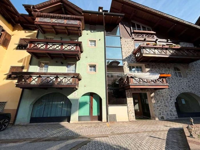 Appartamento trilocale in vendita in via Dei Lavadori, Dimaro, Dimaro Folgarida
