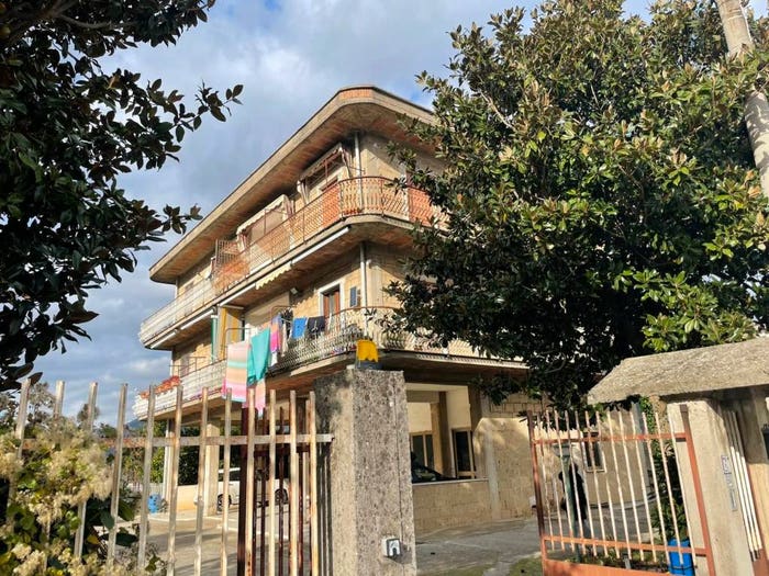 Appartamento trilocale in vendita in Via Monticelli di Sotto, Mercato San Severino