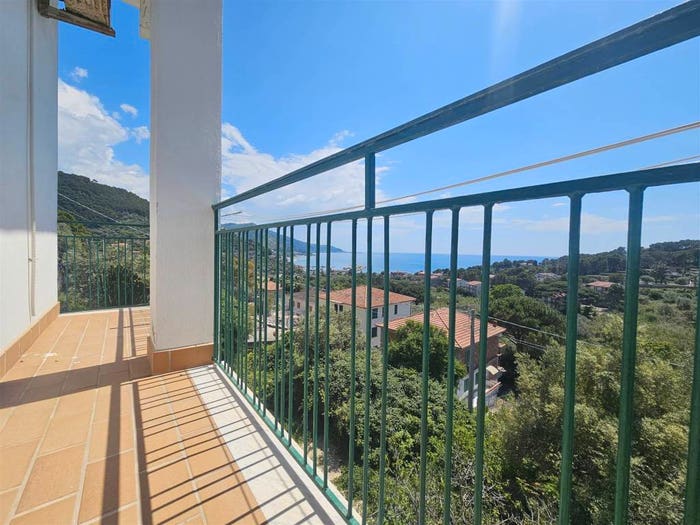 Casa con 6 locali in vendita in via San Nicola a Mare, Ponte San Nicola, Montecorice