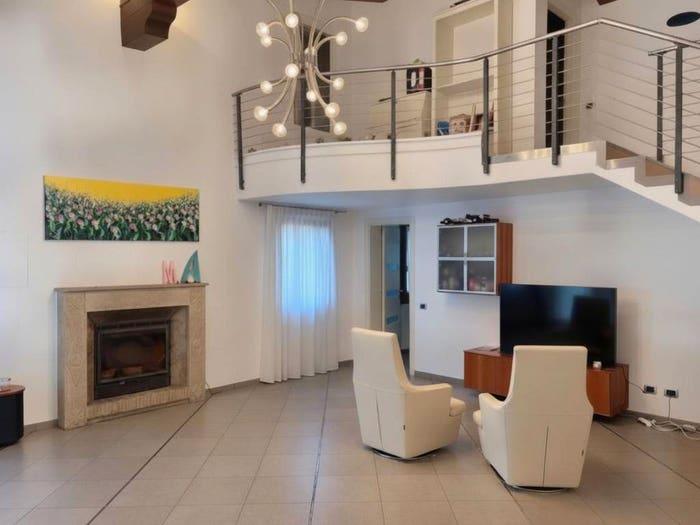 Casa con 5 locali in vendita in Via Enrico Fermi, Centro, Saccolongo