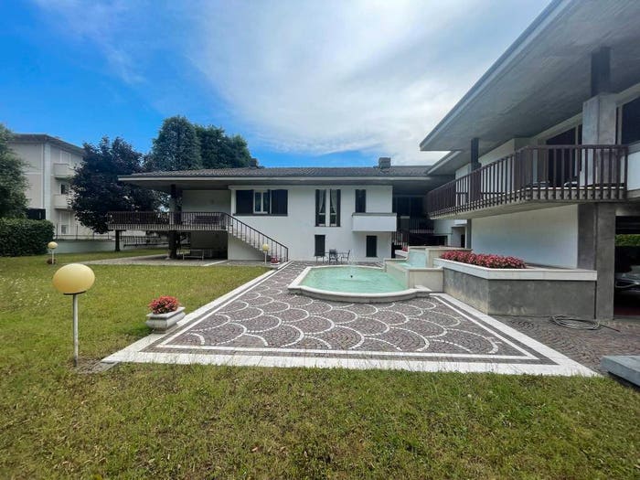 Casa con 6 locali in vendita in Via Giovanni Pascoli, Centro, Concesio