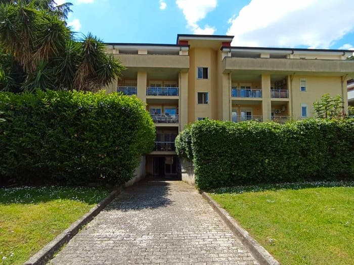 Appartamento quadrilocale in vendita in Via Campania, Tredici, Caserta