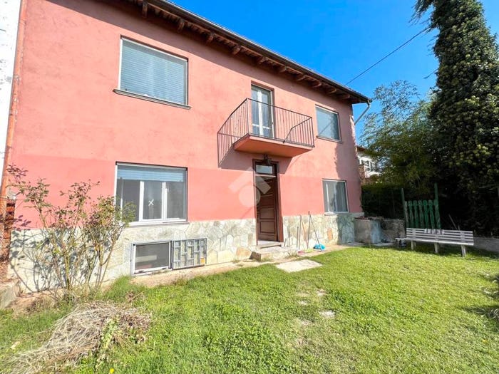 Casa quadrilocale in vendita in Via alle scuole, Madonna D'Olmetto, Cossombrato