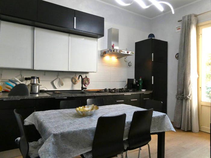 Appartamento trilocale in vendita in Piazza San Rocco, San Rocco Lungarno, Empoli