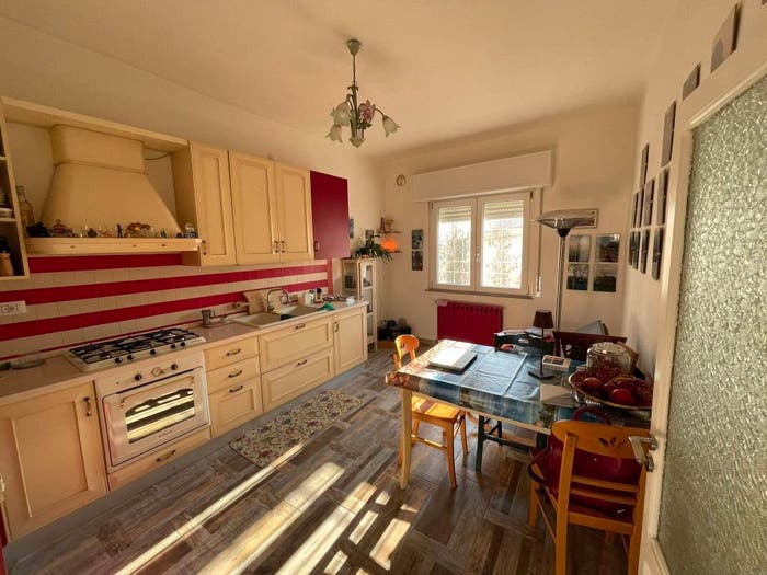 Casa quadrilocale in vendita in Via Roma, Pozzolo, Marmirolo