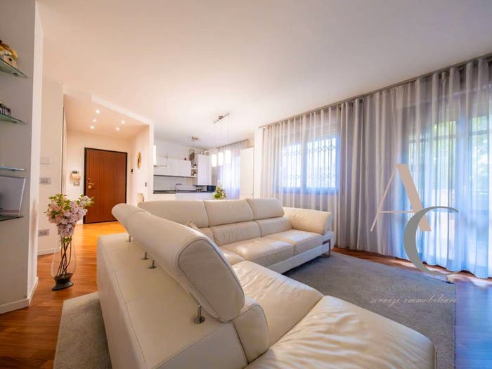 Appartamento trilocale in vendita in Via Madrid, Granarolo Dell'Emilia E Via Dagol, Granarolo dell'Emilia
