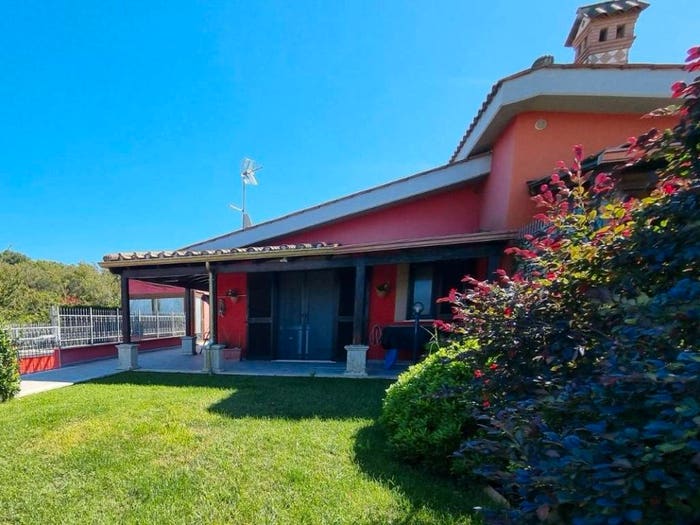 Casa con 5 locali in vendita in Viale Aldo Moro, Centro, Gallicano nel Lazio