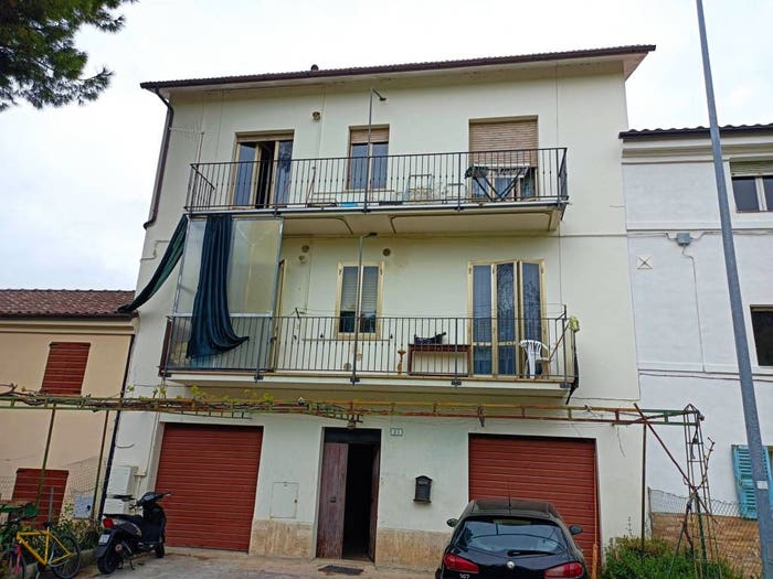 Casa con 6 locali in vendita in Centro, Macerata