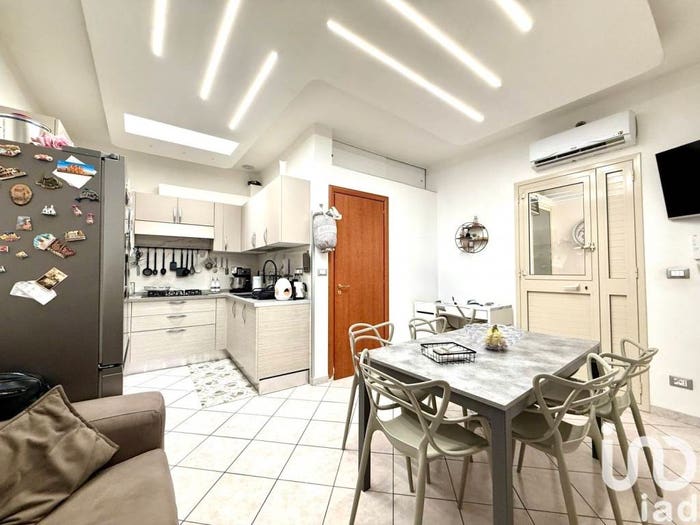 Casa quadrilocale in vendita in Via Cosenza, Centro, Noto