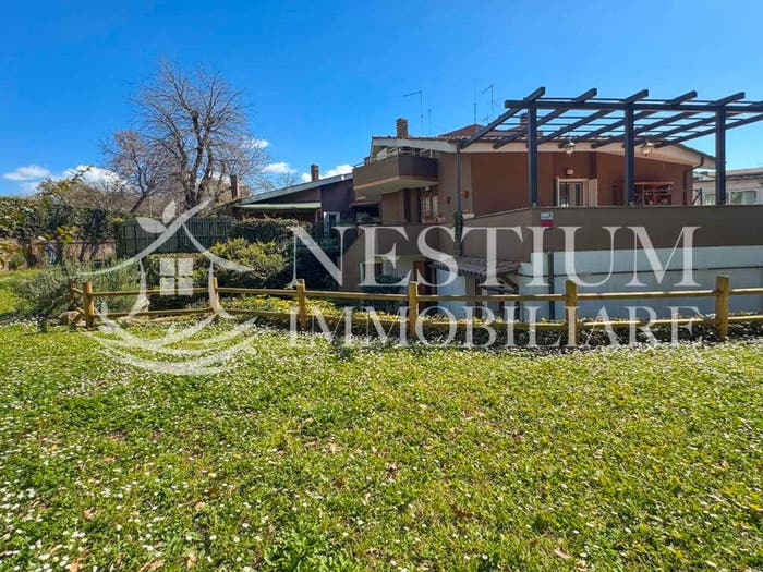 Casa con 6 locali in vendita in Via Alessandro Scarlatti, Zona Valcanneto Ceri Borgo San Martino, Cerveteri