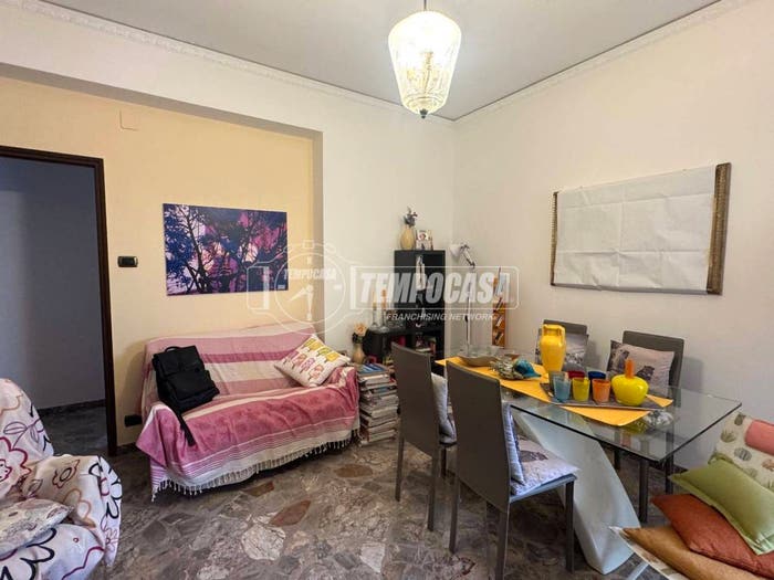 Appartamento trilocale in vendita in Via Pietro Castelli, Gravitelli, Messina