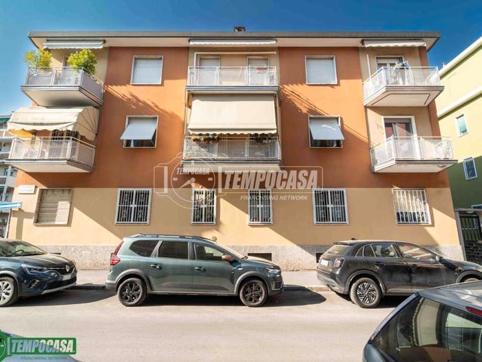 Appartamento trilocale in vendita in Via Privata Tanaro, Ponte Nuovo, Milano