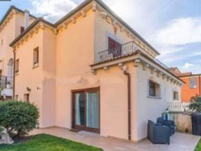 Casa con 5 locali in vendita in Via Mosca, Viale Aldo Moro Ospedale Vecchio, Olbia