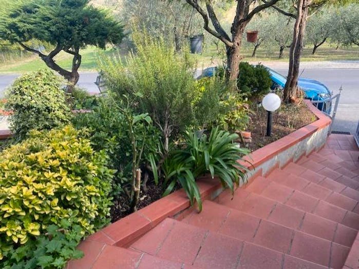 Appartamento con 6 locali in vendita in Via di Poggioni, Lazzeretto, Cerreto Guidi
