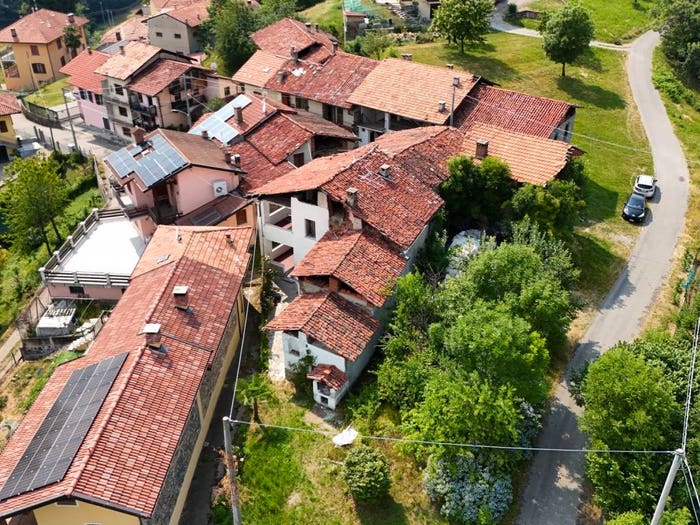 Casa quadrilocale in vendita in Via Acquadro Robello, Pralungo