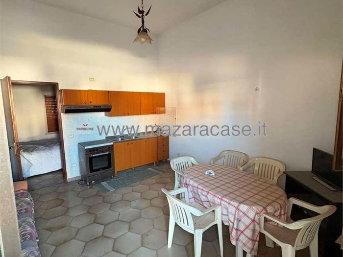 Appartamento con 6 locali in vendita in Via castelvetrano, Via Castelvetrano Lungomare San Vito, Mazara del Vallo