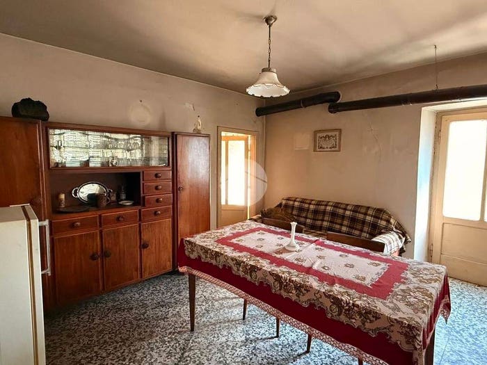 Appartamento con 6 locali in vendita in Via Madonna, Prestine, Bienno