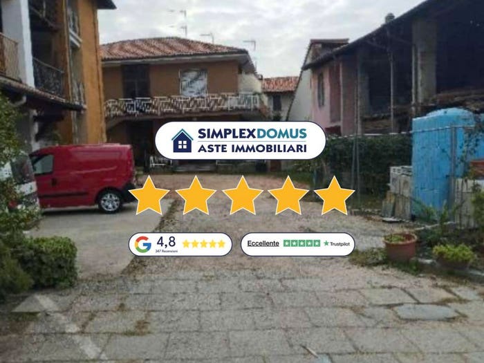 Appartamento trilocale in vendita in Via Castello, Cadrezzate con Osmate