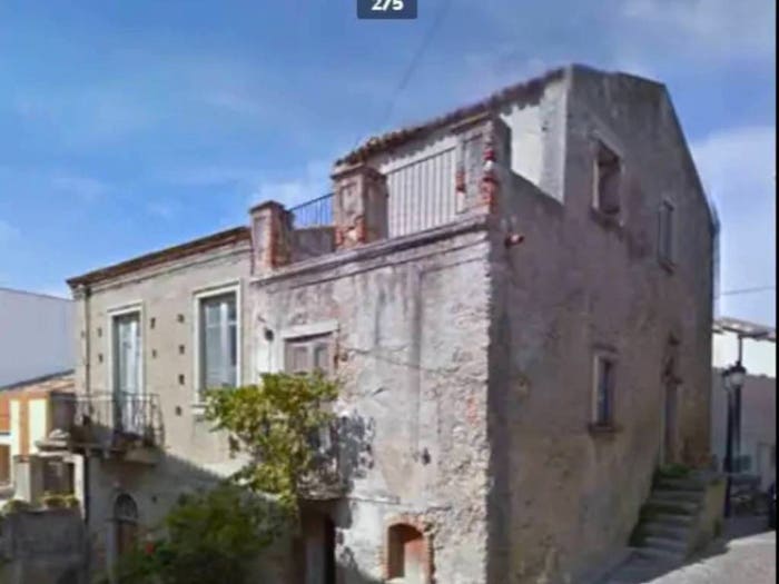 Casa con 6 locali in vendita in Via San Filippo, Rodì, Rodì Milici