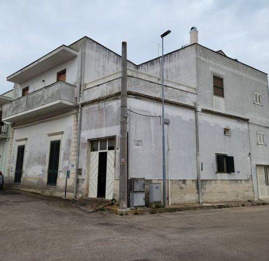 Casa con 5 locali in vendita in Via Trento, Serrano, Carpignano Salentino