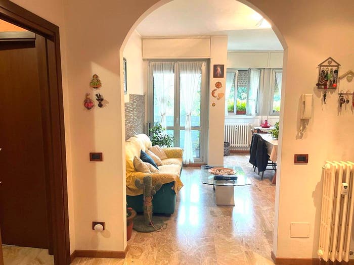 Appartamento quadrilocale in vendita in Via Valtellina, Farini, Milano