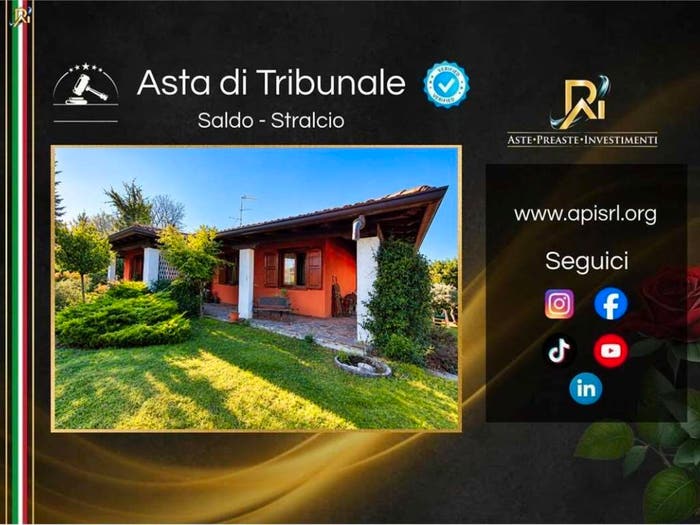 Casa con 6 locali in vendita in via Cesare Battisti, Visco