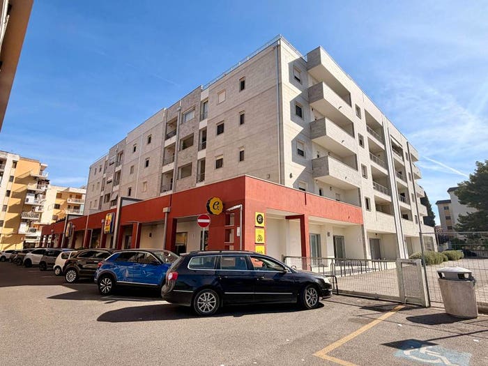 Appartamento trilocale in vendita in Via Nazionale, Centro, Matera